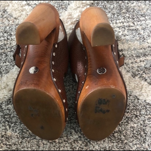 D & G SANDALS  🤎🤎 - Picture 2 of 4